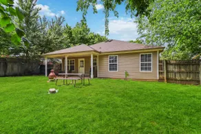 Lakeside Getaway - Next to Beaver Lake - Image 3