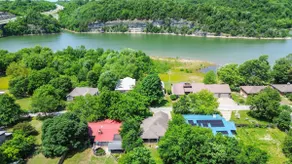 Lakeside Getaway - Next to Beaver Lake - Image 4