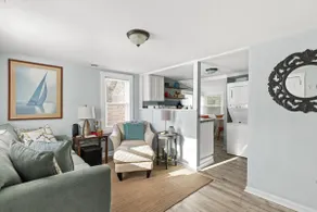 Hot Tub, Close To Downtown, Concerts and Beaches! - Image 3