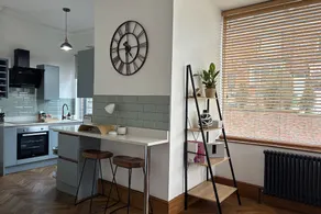 Chapel Allerton | Stylish 1-Bed | Free Parking - Image 4