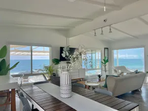 Oceanfront home | Fire pit & stunning views - Image 4