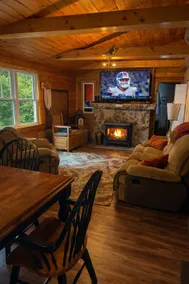 Bluebird Cottage on Silver Lake near Letchworth State Park Entrance - Image 2