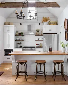 The Farm Home, ein Muss bei Fixer Upper - überall spazieren gehen! - Image 2