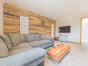 The Lodge - Image 4