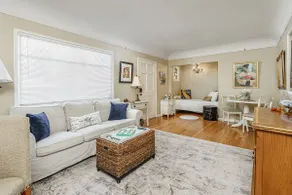 Spanish Style Apartment two blocks to the Beach - Image 3