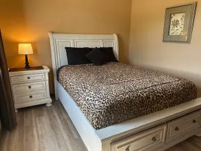 Bozeman Airport - 5 Minute Drive (2 Bed, 1 Bath) - Image 4