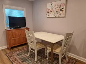 Lavender Suite Close to JMU - Image 3