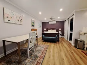 Lavender Suite Close to JMU - Image 2