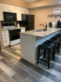 Walk-In Condo - Image 4