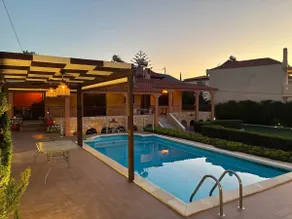 George's luxury Villa Mavro Lithari - Image 3