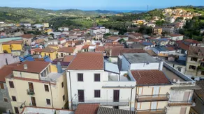 One bedroom appartement with city view at Loceri - Image 2