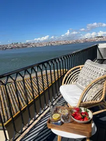 MyHomeResort | BEST Lisbon view | Surf+City+Advt. - Image 5
