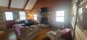 Eagles Rest- Peaceful Rustic Cabin - Image 5