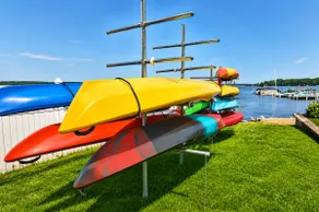 Cozy Lakefront Condo With Beach + Dock + 2 Kayaks - Image 3