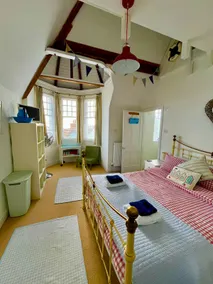 Lyme Regis renovated seaside flat - Image 4