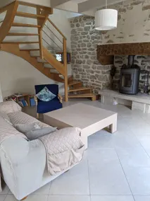 Cozy house on a cul-de-sac with wood-burning stove & close to the beaches - Image 4