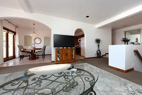 Smuk rækkehus stil villa + WIFI + 2 private balkoner + kingsize-seng - Image 2