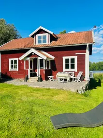 The lake house at Långhalsen - Image 3