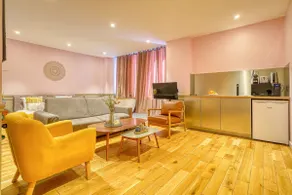 Luxury Suite Paris République - Image 2