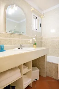 GreenDay - Apartment with Pool in La Quinta - Image 3