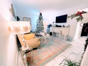 Private Suite in Antique Home - Image 4