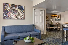 1 BEDROOM DELUXE SUITE - Family Friendly Resort! - Image 5