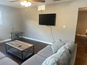3BR 2Bath Retreat w/ Modern Amenities & Cozy Vibes - Image 2