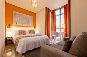 Urban Apartment very close to the Bernabéu - Image 4