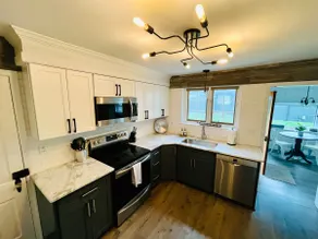 Modern farmhouse charm in the heart of Bethlehem  - Image 5