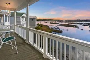Minutes to the Beach 5 Bedrooms 4 Bath Pool House, Stunning Marsh View - Image 2