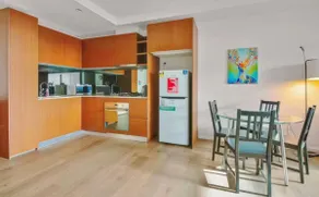 Liverpool Stunning 1 Bedroom apartment + parking - Image 3