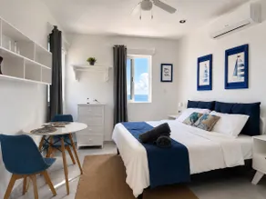 Casita Azul in front of the Caribbean Sea - Image 5