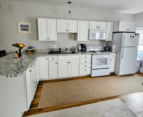 Modern Hideaway in Augusta - Image 5