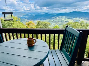 Treetop Terrace, West Jefferson amazing VIEWS - Image 5