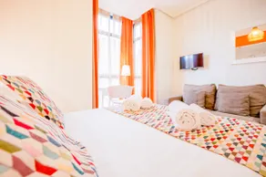 Modern Flat Near Madrid Center | Parking & Terrace - Image 2