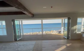 Oceanfront Escape • Walk to Beach • Sleeps 14 - Image 5