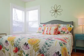 Charming cozy cottage on historic numbered streets - Image 3