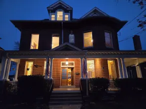 Large Victorian Mini Mansion - Image 2