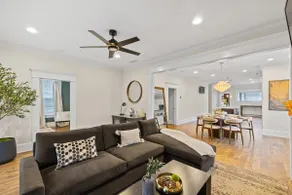 Downtown 2 kitchens, Sleeps 16, 3 min from Mercedes Benz Stadium - Image 3