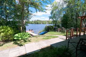 Saint-Ho • Happy Chalet at Lac Docteur - Image 5