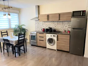Very nice 2 rooms of 50 m2 near Vélizy - Image 2