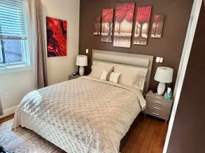 Stylish and cozy suite with private entrance - Image 2