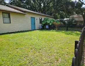 Tranquil, Private 2/1~Fenced Yard~Extra Parking! - Image 3
