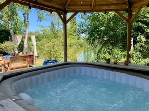 La Romance Chalet, 15 min Reims, 1 bedroom, Jacuzzi - Image 3