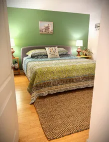 Blue Door Loft•The best stay in town!•2 King Beds! - Image 4