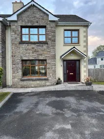 Home near the River Shannon - Image 2