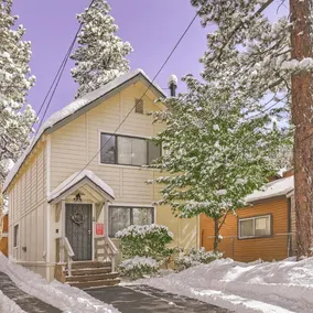 Cedarwood | By slopes+Fenced Yard+Hot Tub+Cable TV - Image 3