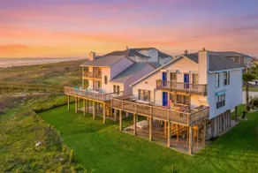 Private Beachfront House with Stunning Water Views - Image 4