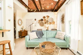 Boho Paradise with PVT Roof Deck 2br In Yale - Image 2