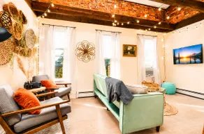 Boho Paradise with PVT Roof Deck 2br In Yale - Image 5